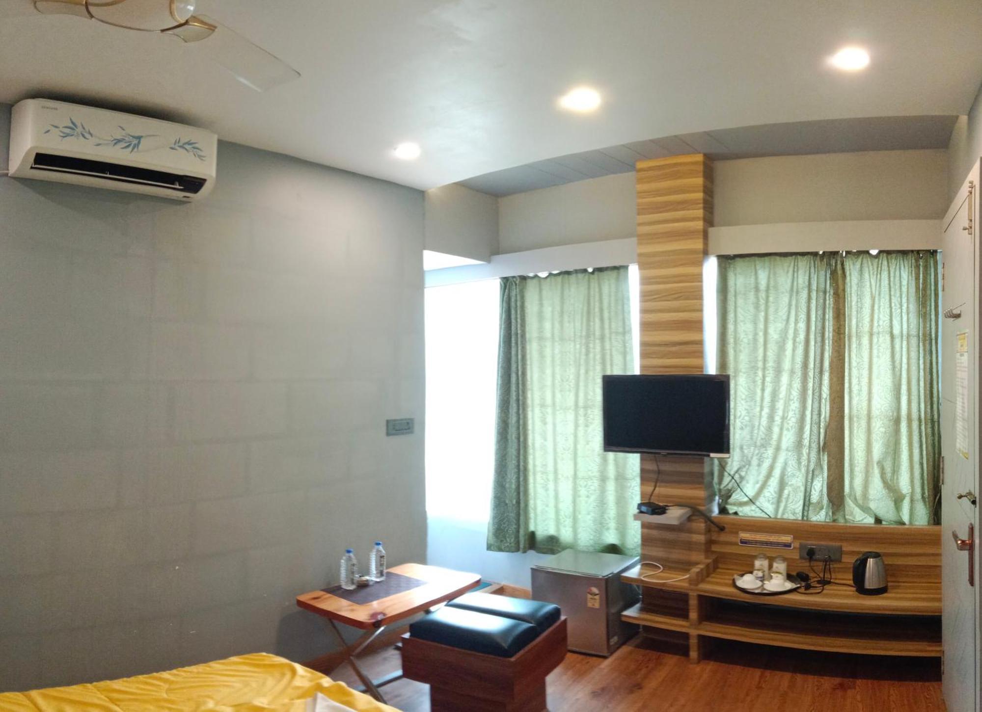 The Promise Hotel And Resort Tajpur Pokoj fotografie